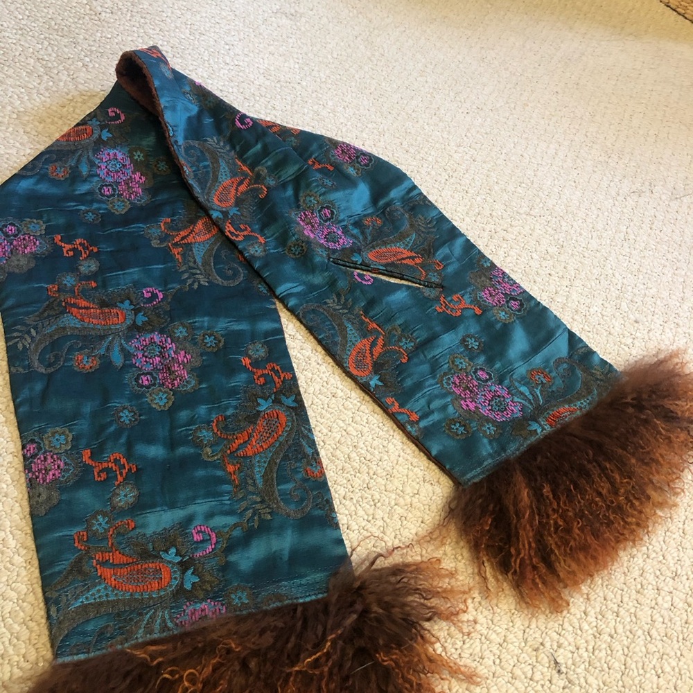 Shaw/scarf - Picture 3 of 4